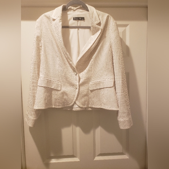 7th Avenue Design Studio New York and Company Blazer. - Picture 1 of 8